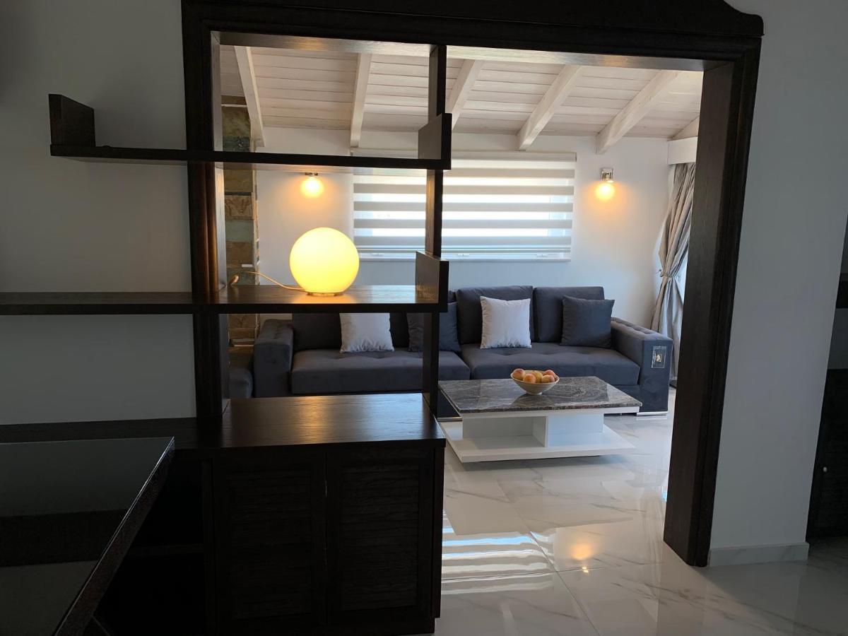 Apartment Livas Almyri Seafront Flat *